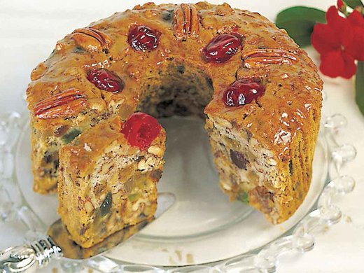 Lekkie ciasto z owocami kandyzowanymi