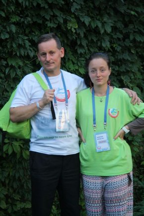 Rajmund wraz z córką w roli wolontariuszy w Krakowie