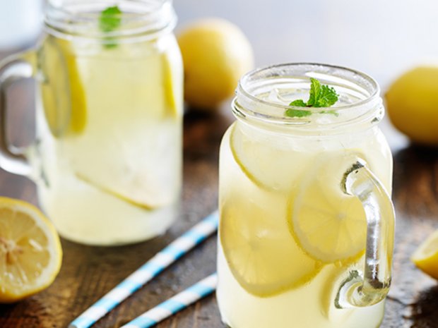 Lemonade with honey